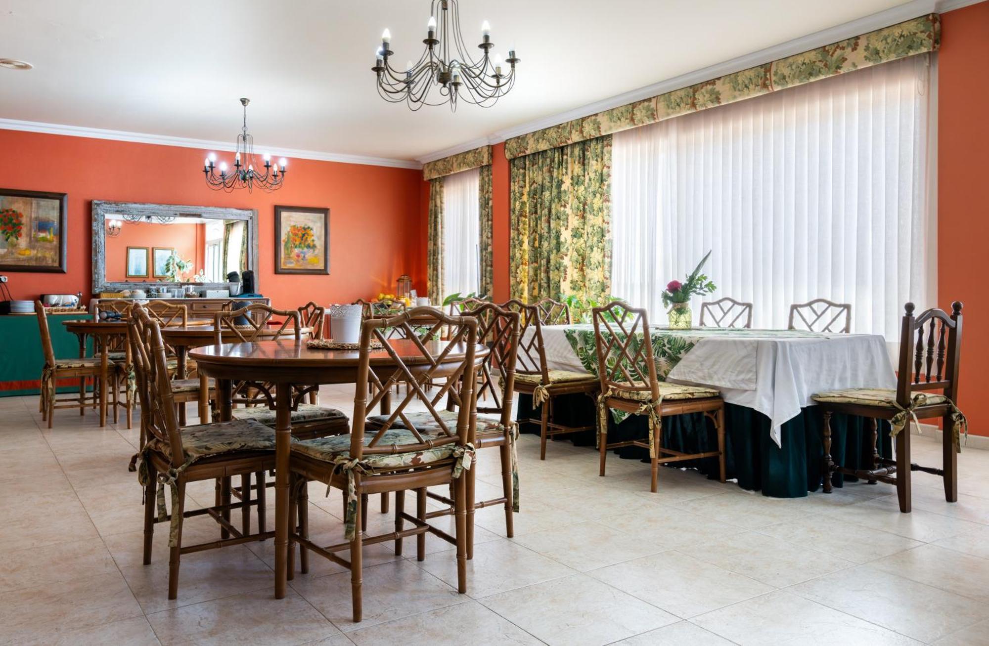 Casa De Grande Guest House กัมบาโดส ภายนอก รูปภาพ